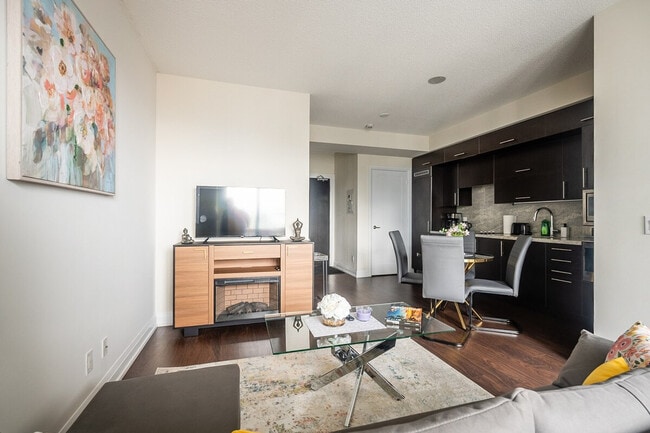 Photo du bâtiment - 4698 Yonge St