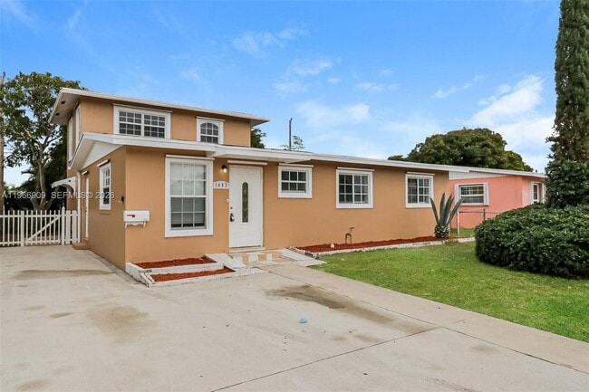 Foto del edificio - 1443 7th St