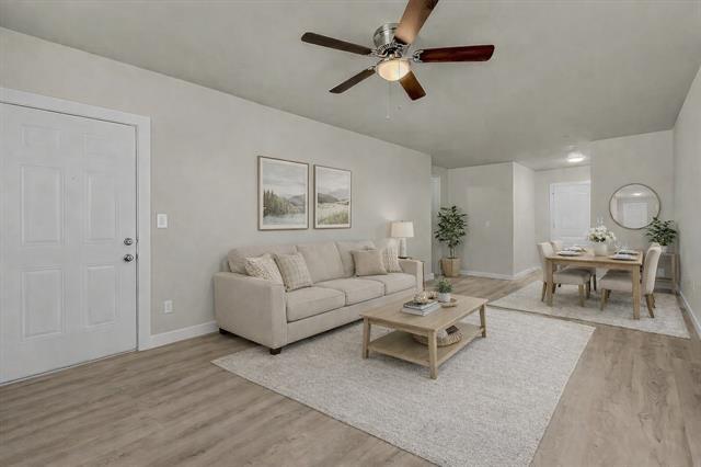 Foto del edificio - 305 NW 23rd St