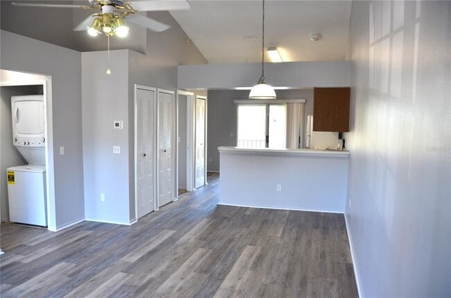 Building Photo - 140 Reserve Cir