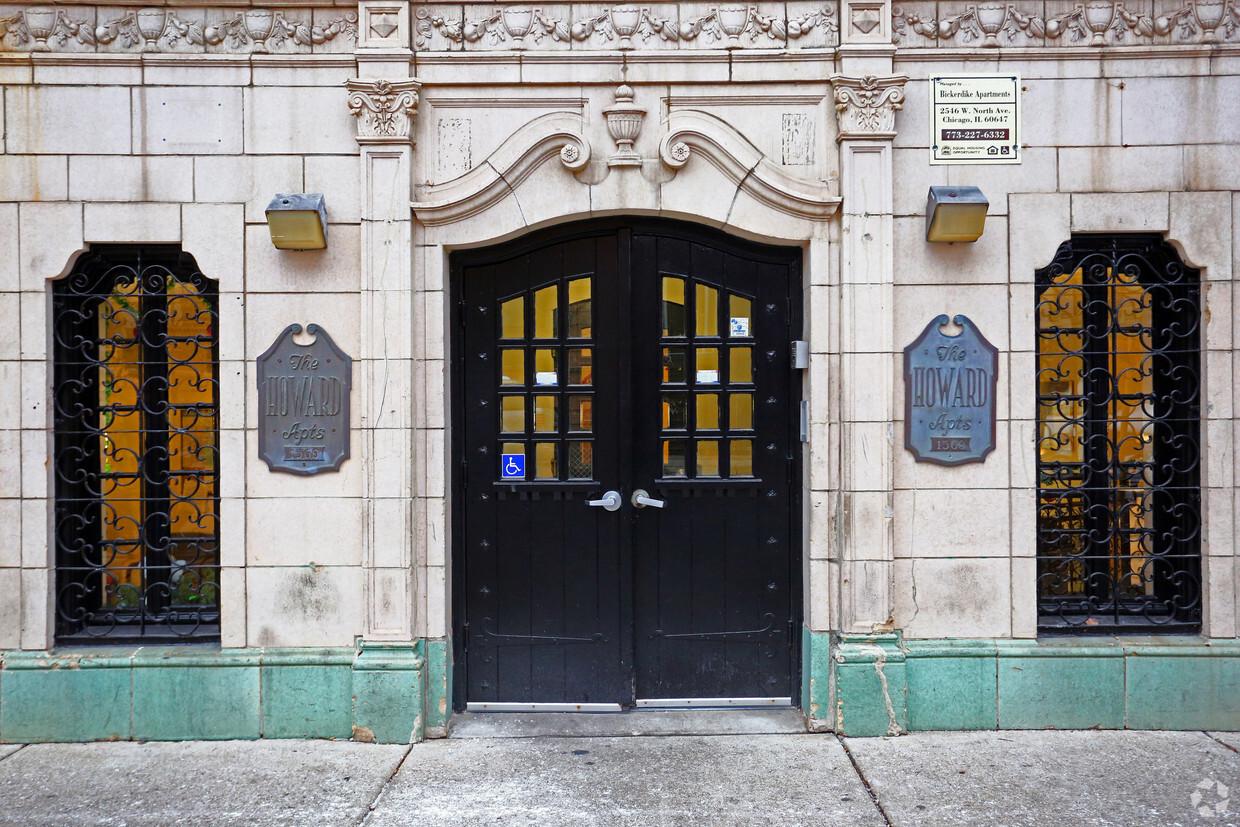 Building Photo - Howard Apartments