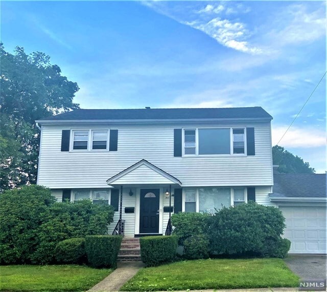 5 Chambers Ct, Clifton, NJ 07013 Townhome Rentals in Clifton NJ