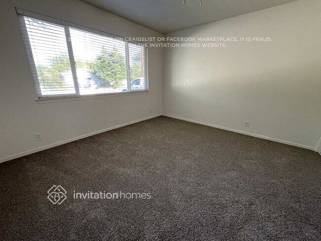 Foto del edificio - 8169 Patton Ave