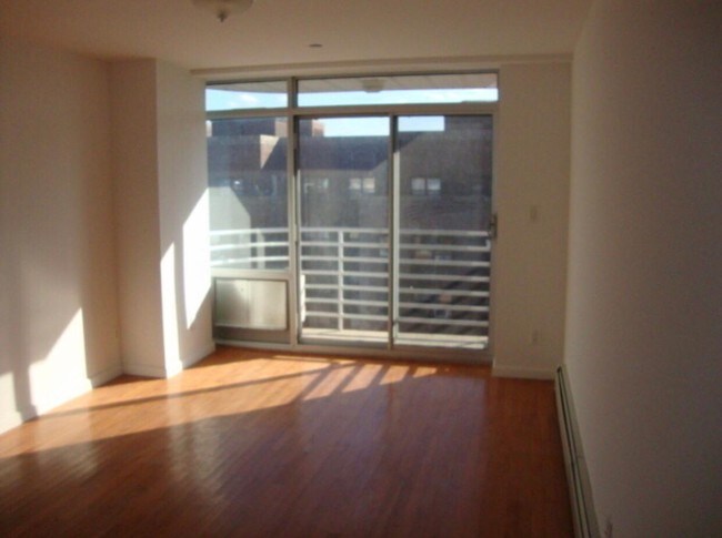 Foto del edificio - 31 Monroe St
