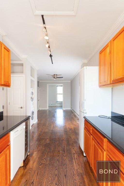 Foto del edificio - 345 E 5th St