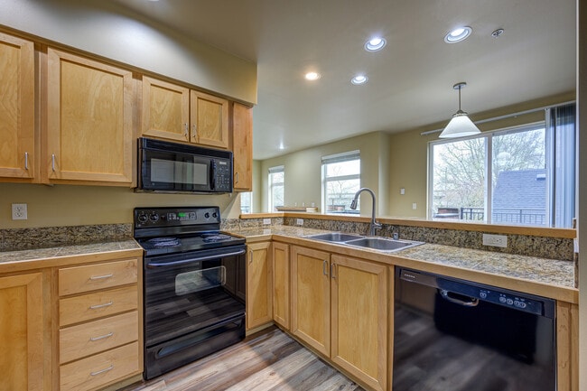 Building Photo - Capitol Steps