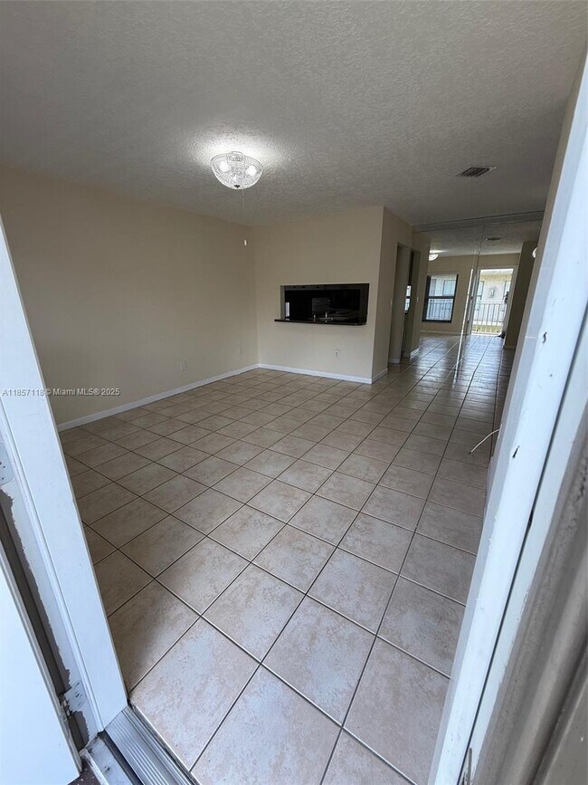 Foto del edificio - 15302 SW 72nd St