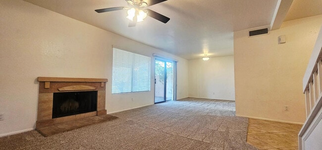 Building Photo - 333 E Lilac Dr