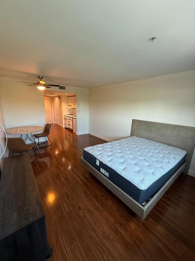 Foto del edificio - 5715 SW 72nd St