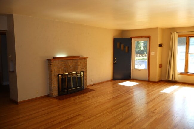 Building Photo - Cozy 2 Bedroom Home in Fort Collins