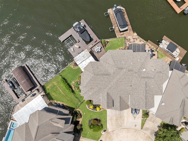 Building Photo - 331 Old Aqua Landing E