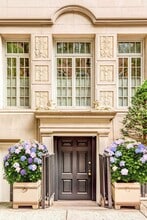 Building Photo - 19 E 92nd St
