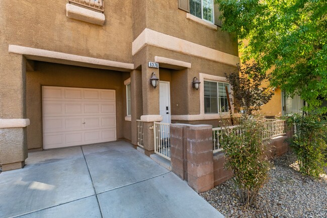 Foto del edificio - 3 Bedroom home in Southwest Las Vegas