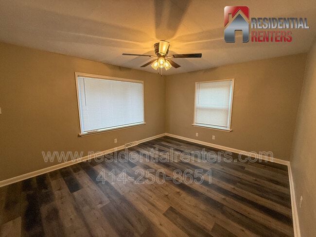 Building Photo - 5163 N 58th St
