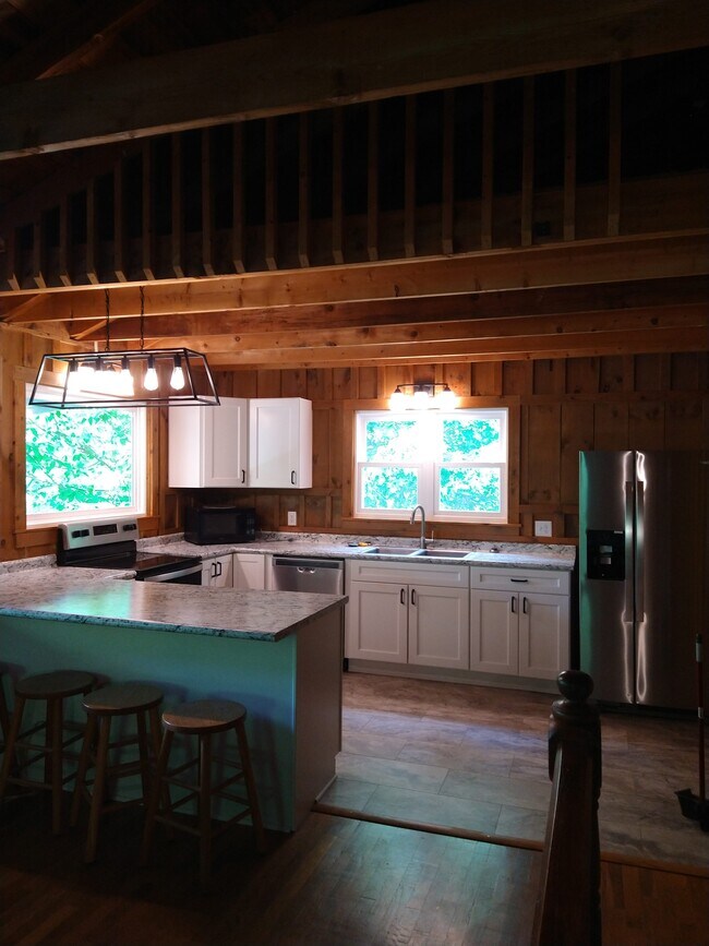 Building Photo - 295 Ozzie Cornett Dr