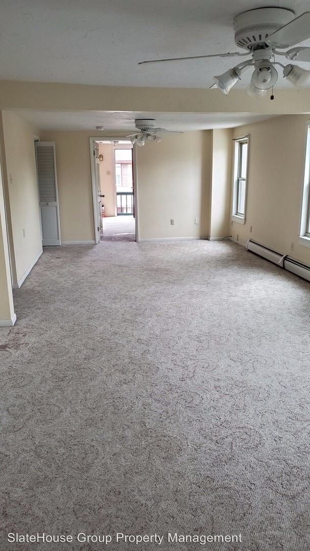 Foto del edificio - 301 E Weidman St