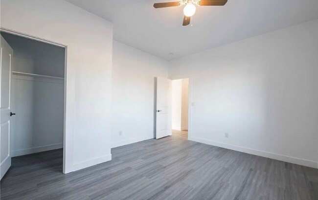 Foto del edificio - 2744 Mount Charleston Dr