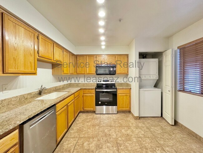 Foto del edificio - 9450 N 95th St