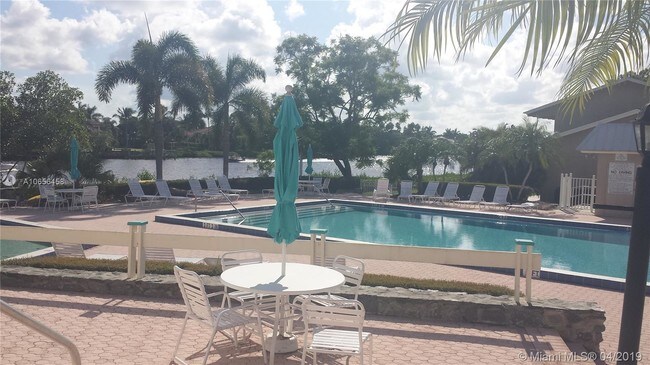 Foto del edificio - 9149 SE Riverfront Terrace