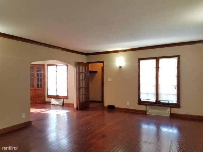 Building Photo - 2 br, 1 bath House - 5262 N 53rd Street