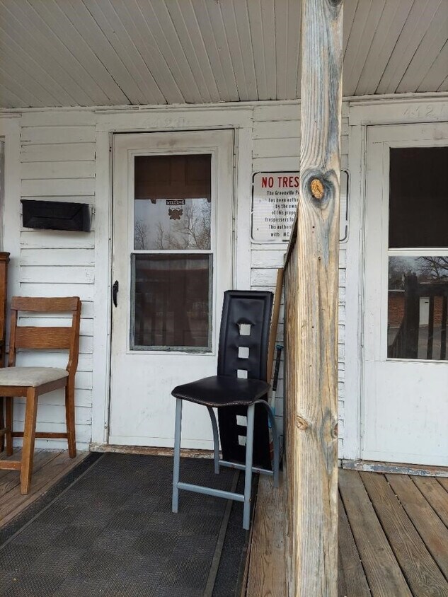 Foto del edificio - 412 Davis St