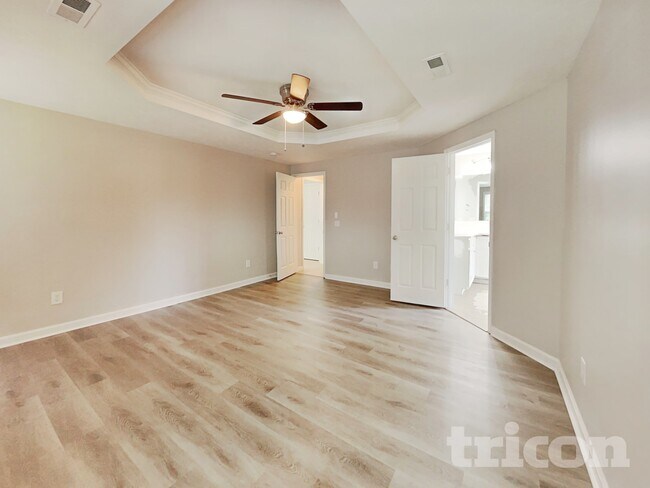 Building Photo - 82 Hester Pl