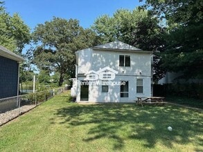 Building Photo - 460 Carvel Beach Rd