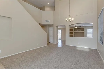 Foto del edificio - 3320 E Elgin St