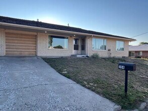 Building Photo - 304 North 37th Avenue