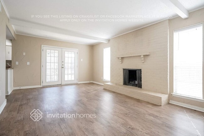 Building Photo - 518 Futrelle St