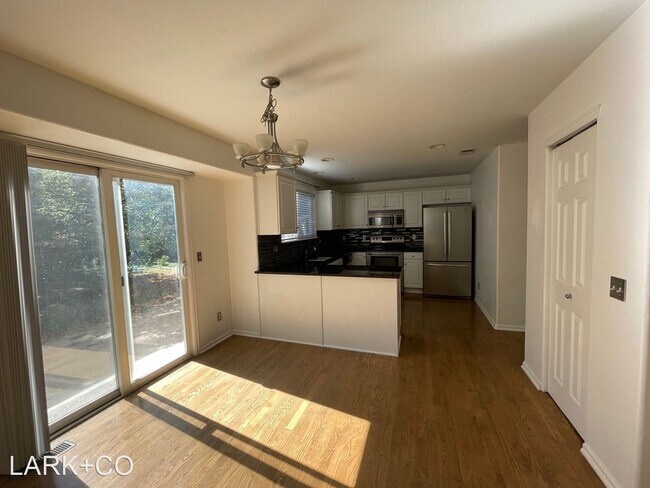 Foto del edificio - 3 br, 4 bath House - 9350 Cove Creek Dr