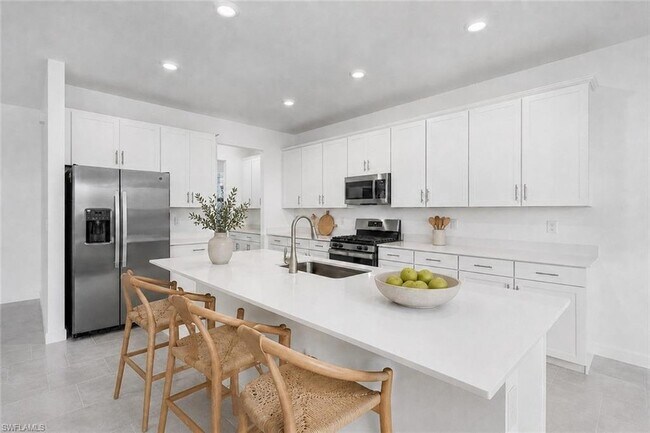 Building Photo - 18222 Ridgeline Dr