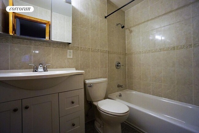 Foto del edificio - 486 E 74th St