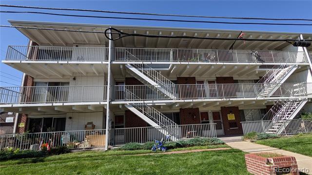 Primary Photo - 4155 E Iowa Ave
