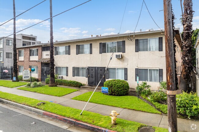 Foto del edificio - Chateau Laurel Apartments