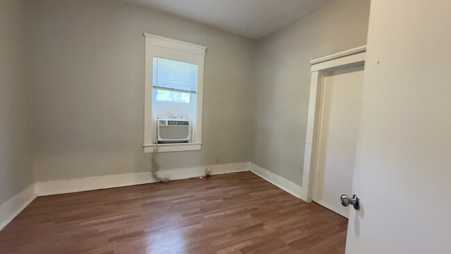 Photo - 1672 W 2nd St House