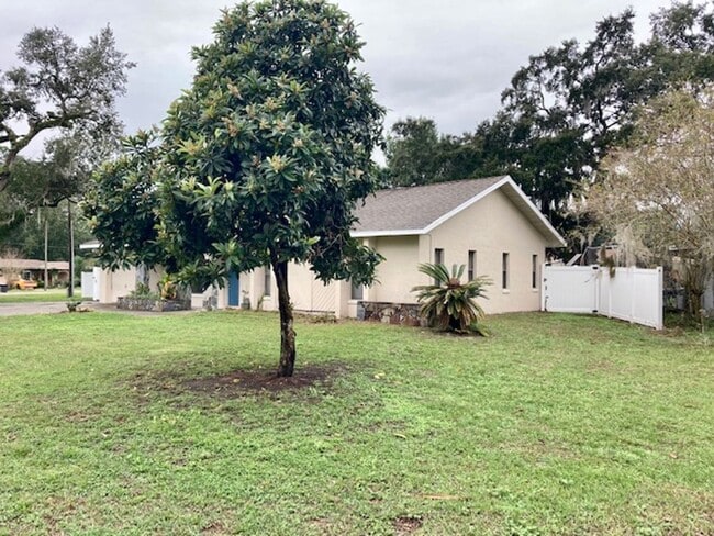 Building Photo - 6170 W Pinedale Cir