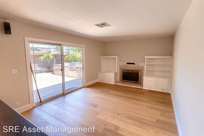 Building Photo - 4 br, 2 bath House - 891 Tallman Ct