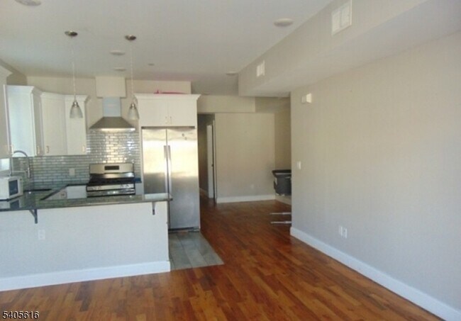 Foto del edificio - 108 Mill St