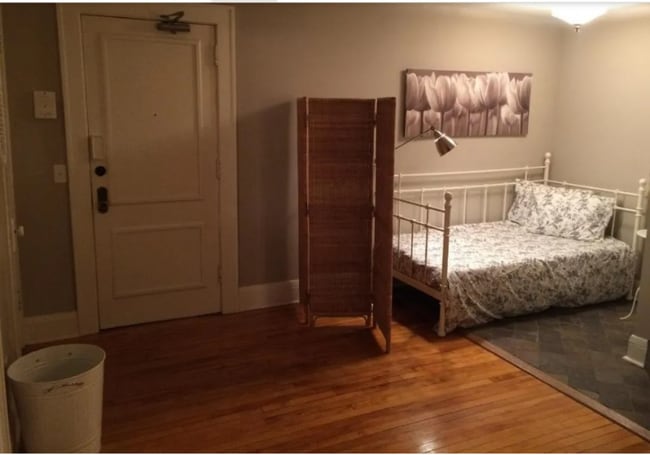 Building Photo - 1901 Stevens Ave