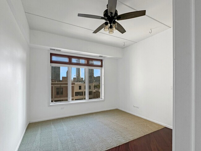 Foto del edificio - 657 W Fulton St