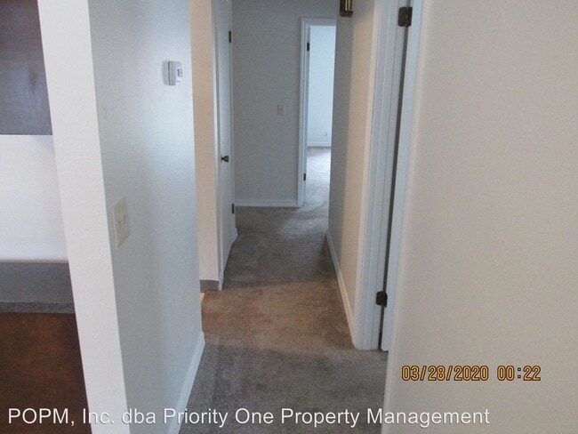 Building Photo - 150-152 SE 3rd Ave