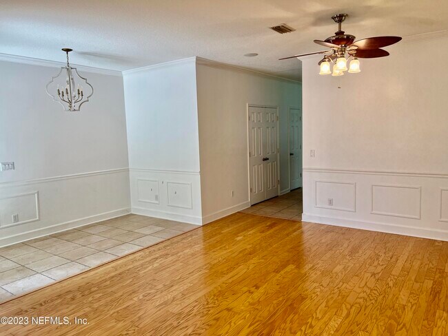 Building Photo - 2272 W Clovelly Ln
