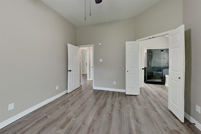 Foto del edificio - 30802 Sifton Dr