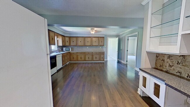 Foto del edificio - 2 Story Semi-Detached