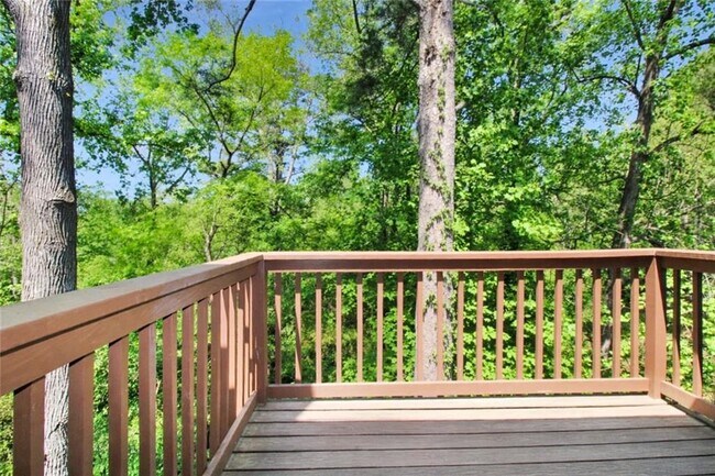 Foto del edificio - 204 Ivy Green Ln SE