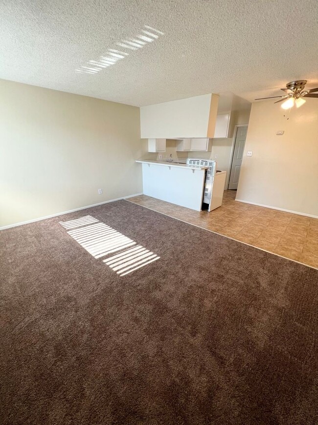 Foto del interior - CHADRON