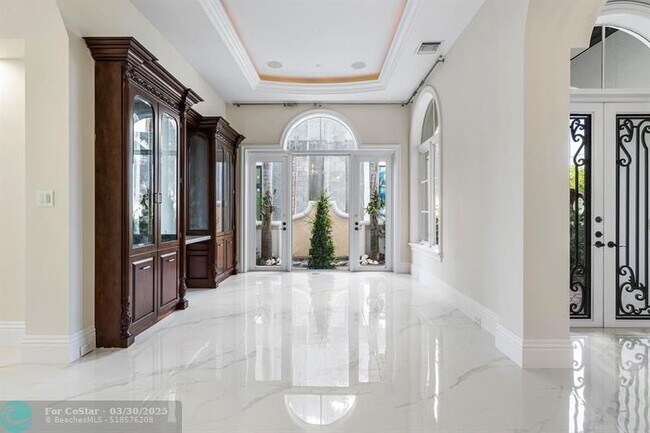 Foto del edificio - 549 NE 19th Ave