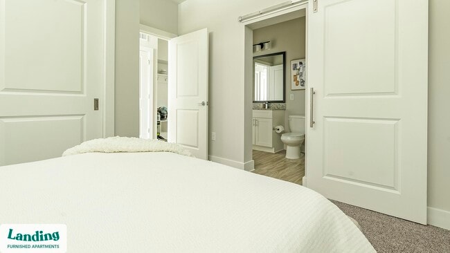 Foto del edificio - 3005 Chestnut Grv Ln