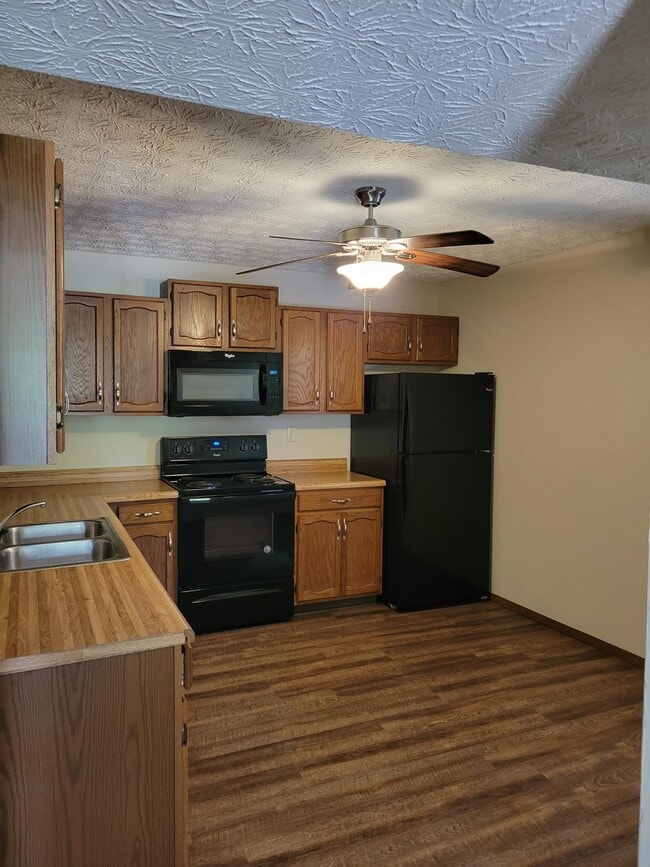 Building Photo - 1104 Roosevelt St